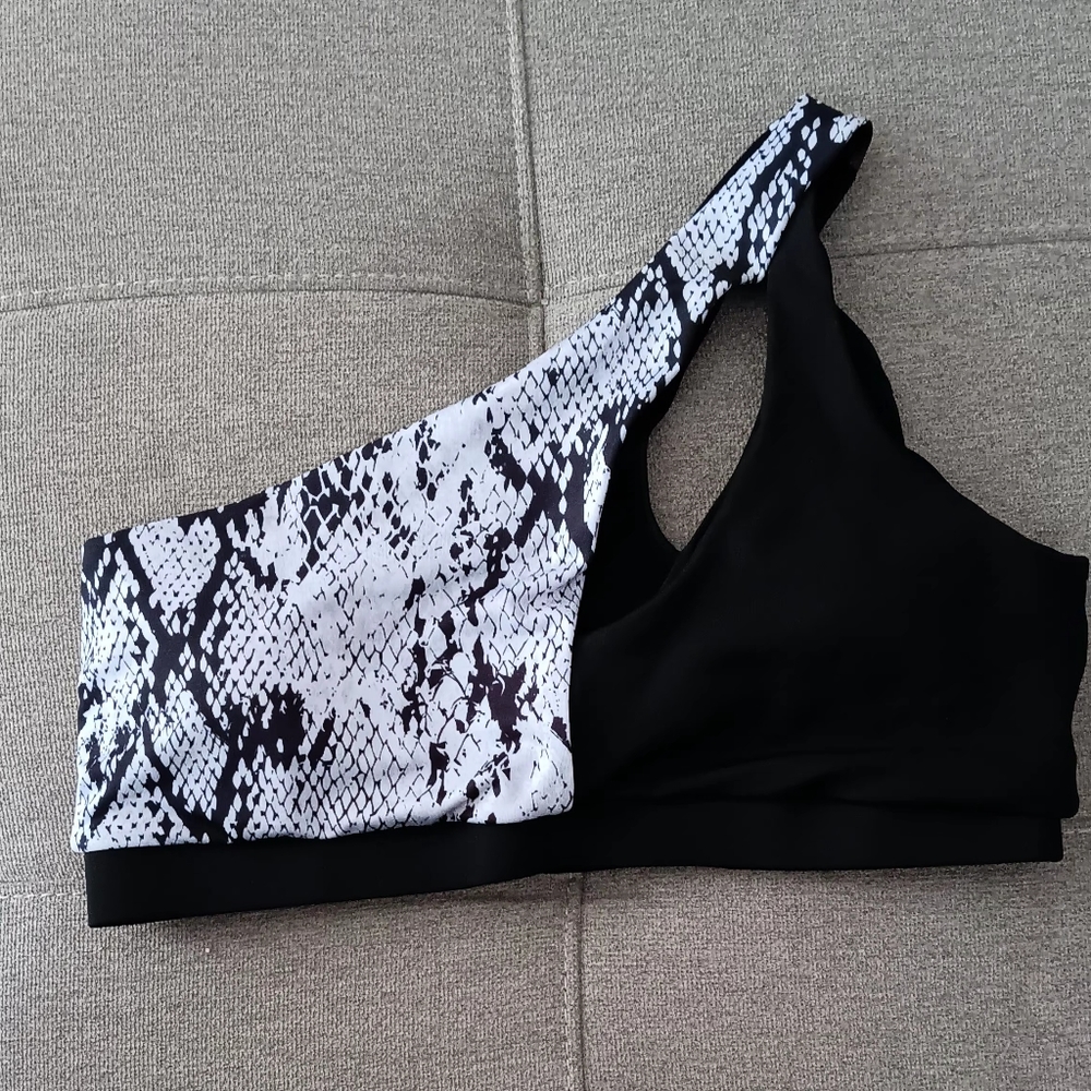 3 For $13💛One Shoulder Sports Bra